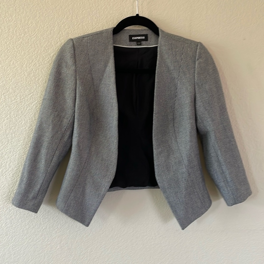 Express cropped blazer, size 00